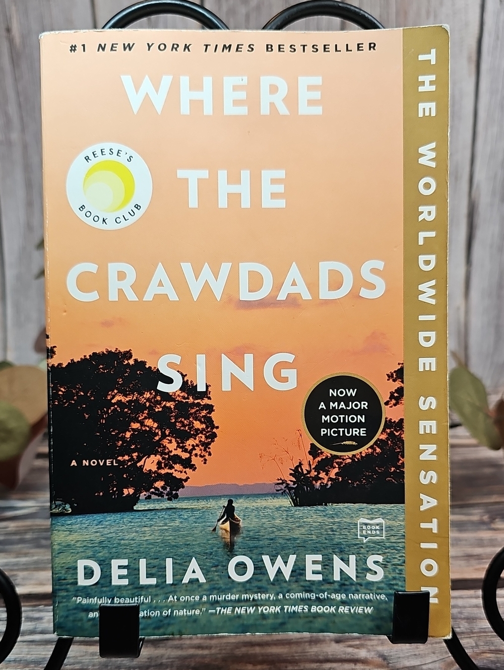 WHERE THE CRAWDADS SING PAPERBACK BOOK BY DELIA OWENS